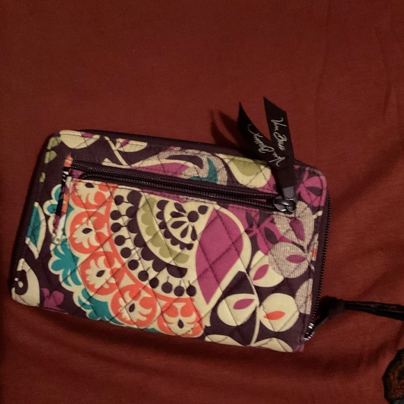 VERA BRADLEY Turnlock & Zip Around Wallet Plum Crazy - Picture 2 of 4